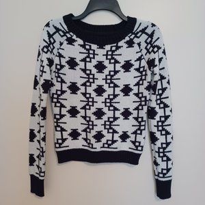 Vera Wang Princess Sweater Black & White Geometric Print Front, Solid Black Back